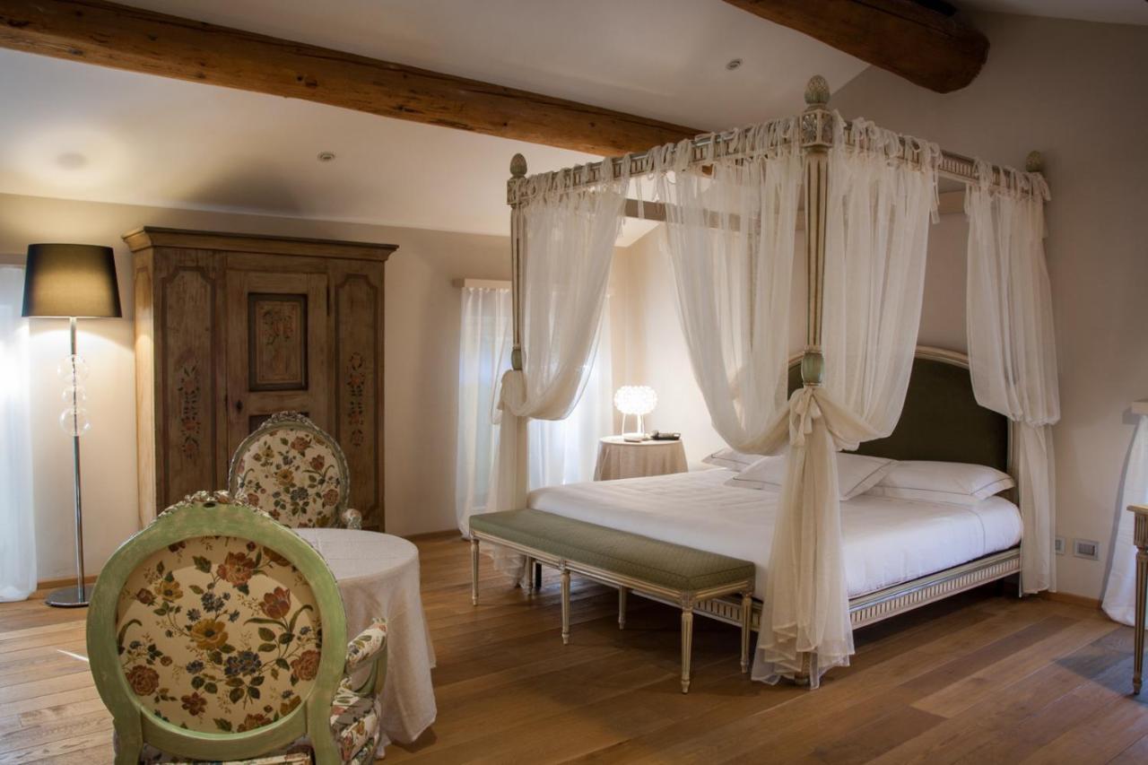 Nabila Hotel 3*